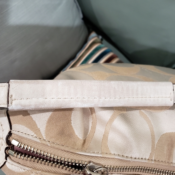 RARE FIND COACH SIGNATURE MONOGRAM HOBO HANDBAG.  COACH F22310 - Picture 12 of 12